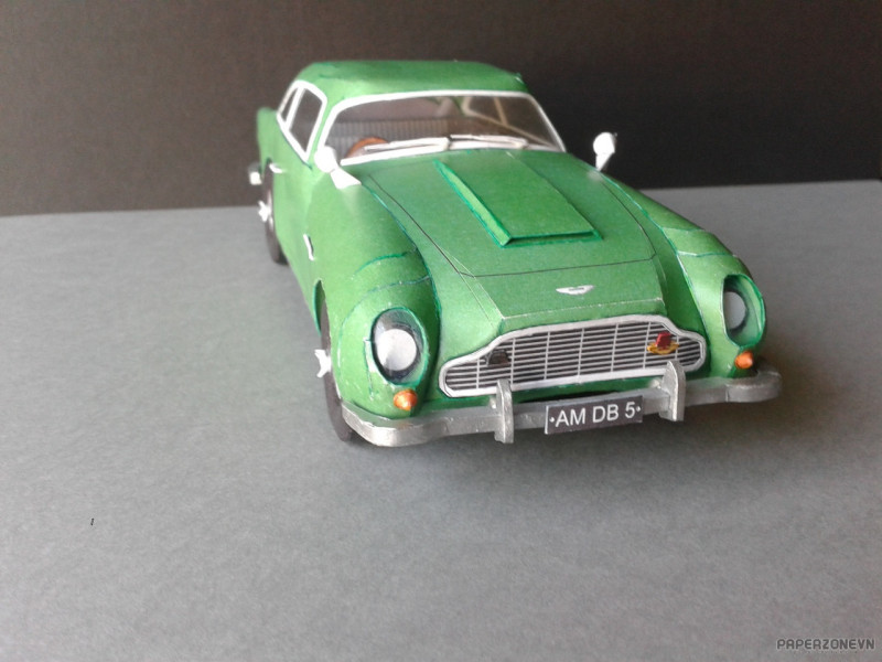 Aston-Martin-DB5-_2.jpg
